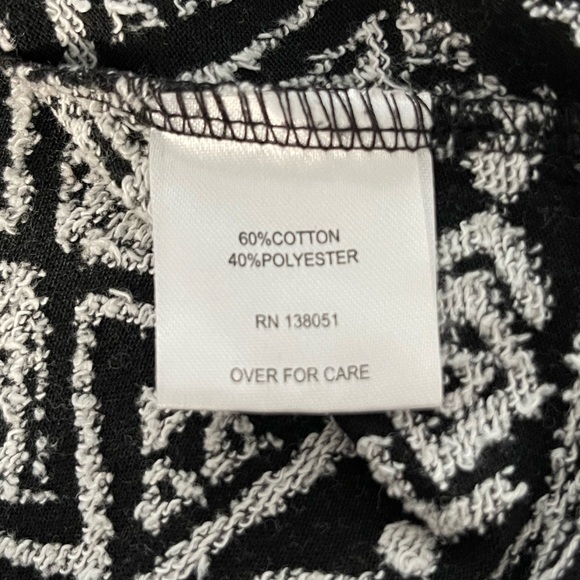 Handkerchief Hem Style Top - Picture 5 of 5